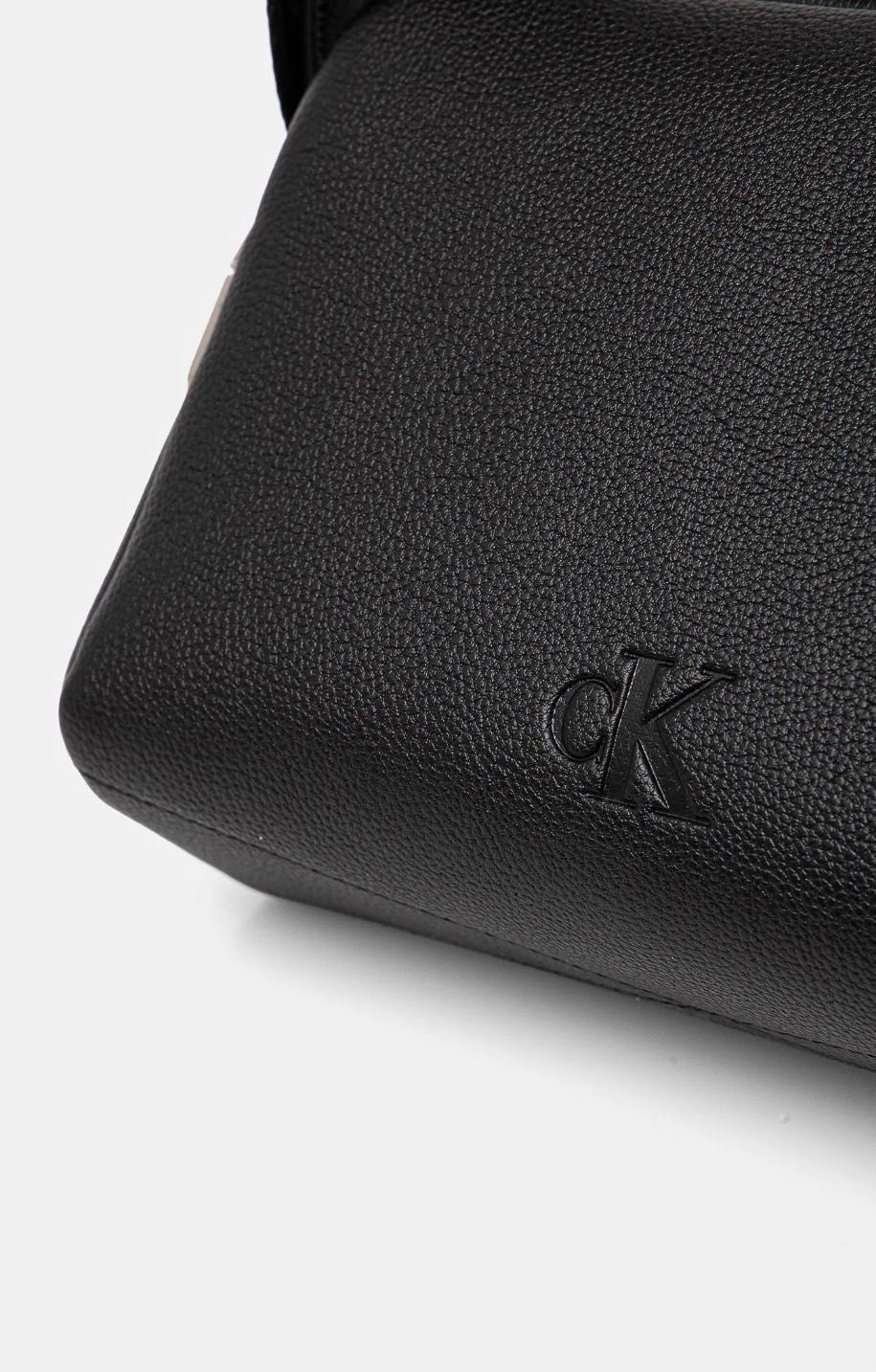 Продам сумку Calvin Klein, оригінал, широкий ремінь
