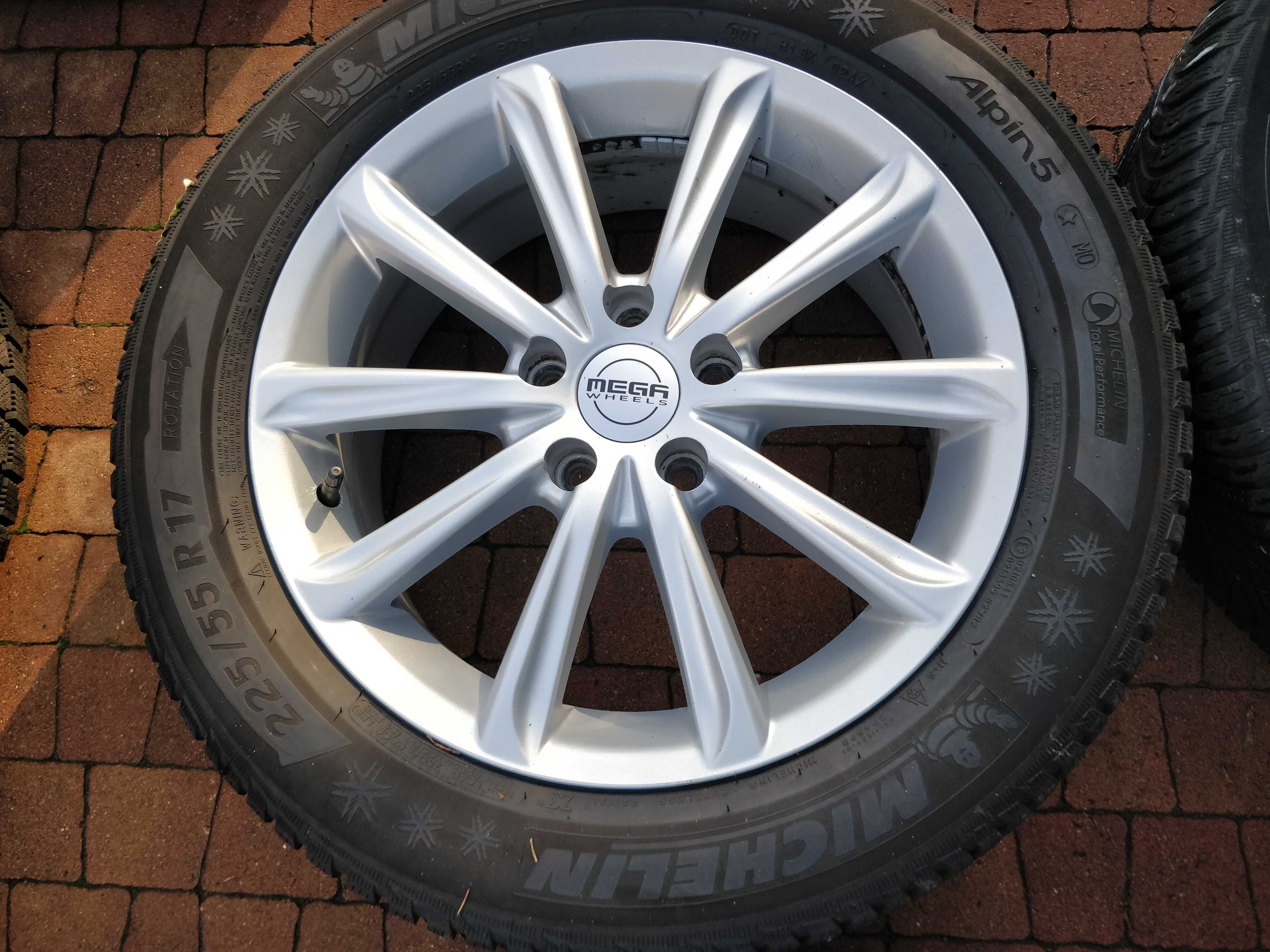 3230. Koła zimowe Outlander ASX Tucson 5x114.3 215/65/17 Michelin 21r