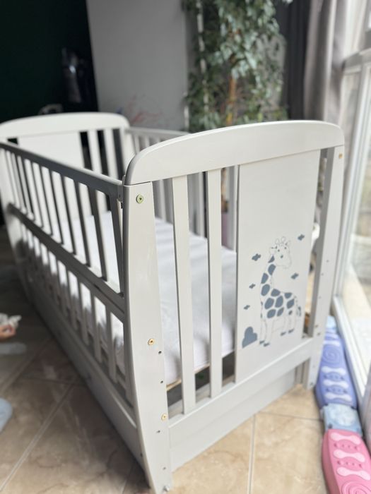 Дитяче ліжечко жираф