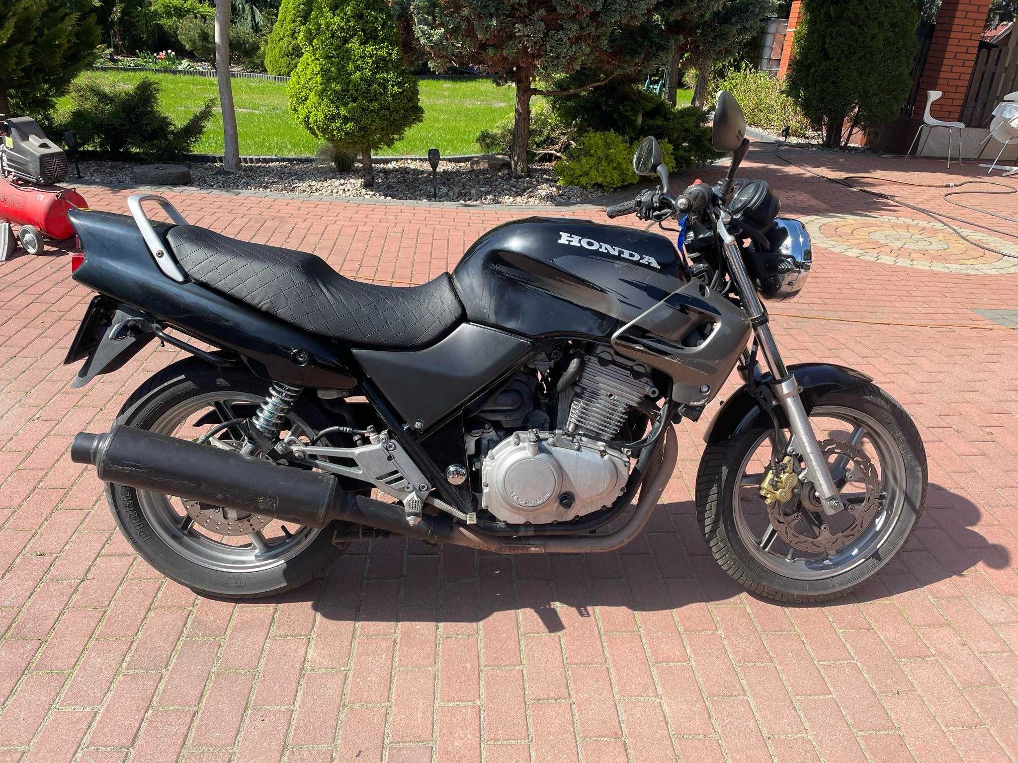 Sprzedam Hondę CB500