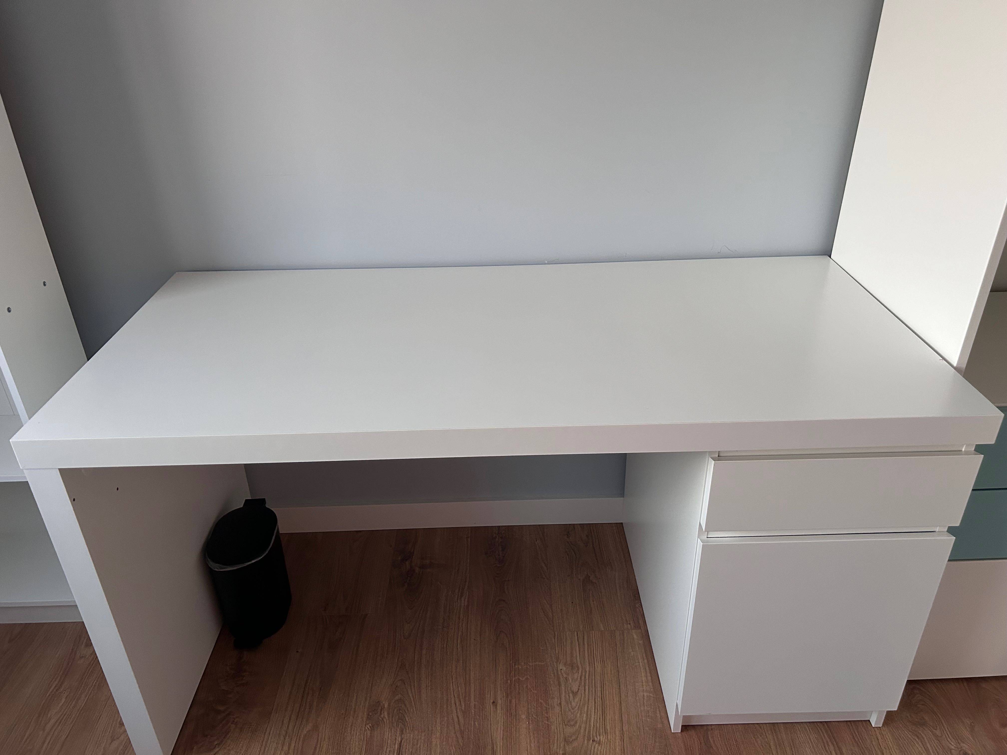 Biurko białe IKEA MALM