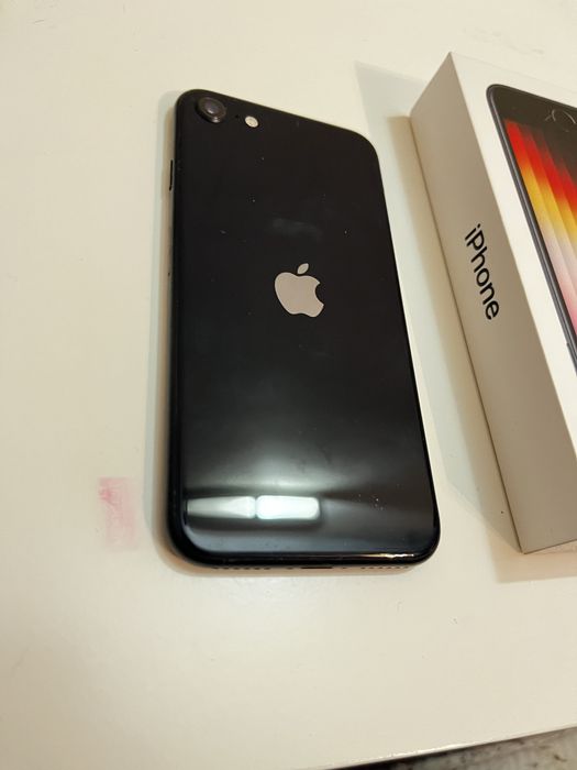 Iphone SE  2022 3 Generacji , 128 GB Midnight