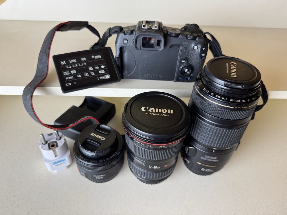 Фотоапарат Canon EOS RP + адаптер + 17-40 f4 + 70-300 f4-5.6 + 50 1.8