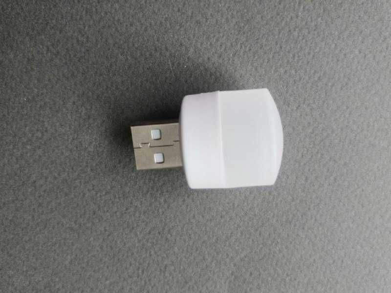 Світильник з usb розємом. Компактна лампа з юсб. Нова