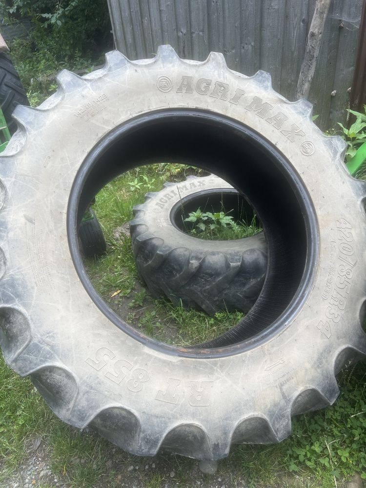 Opony 420/85r34.