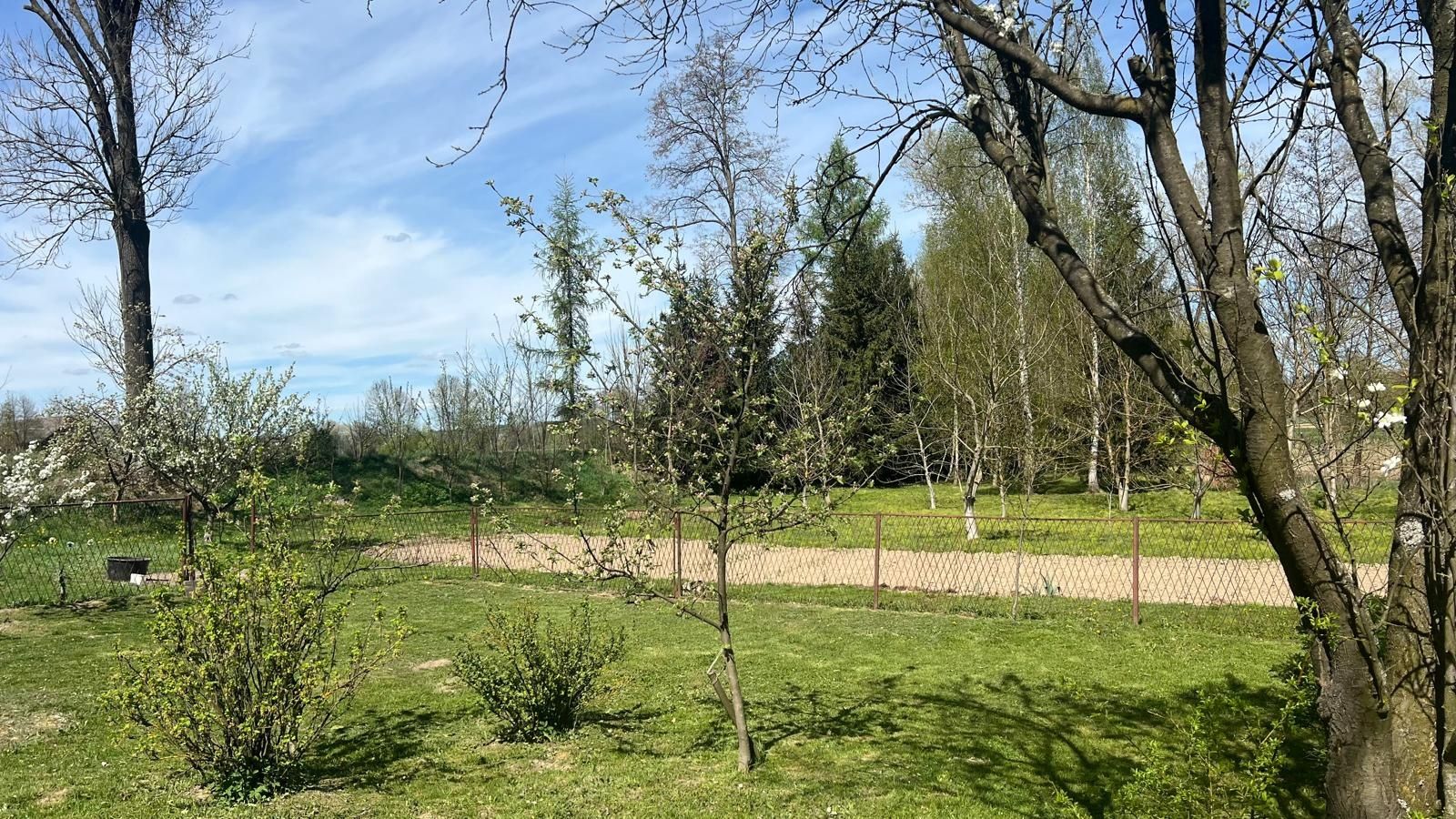 Dom 77 m Ilkowice z zabudową zagrodową(budynek gospodarczy i stodoła)