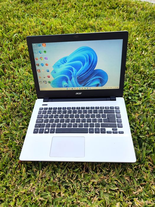 Portátil Acer | SSD 256GB | Windows 11 Home | Microsoft Office 2024