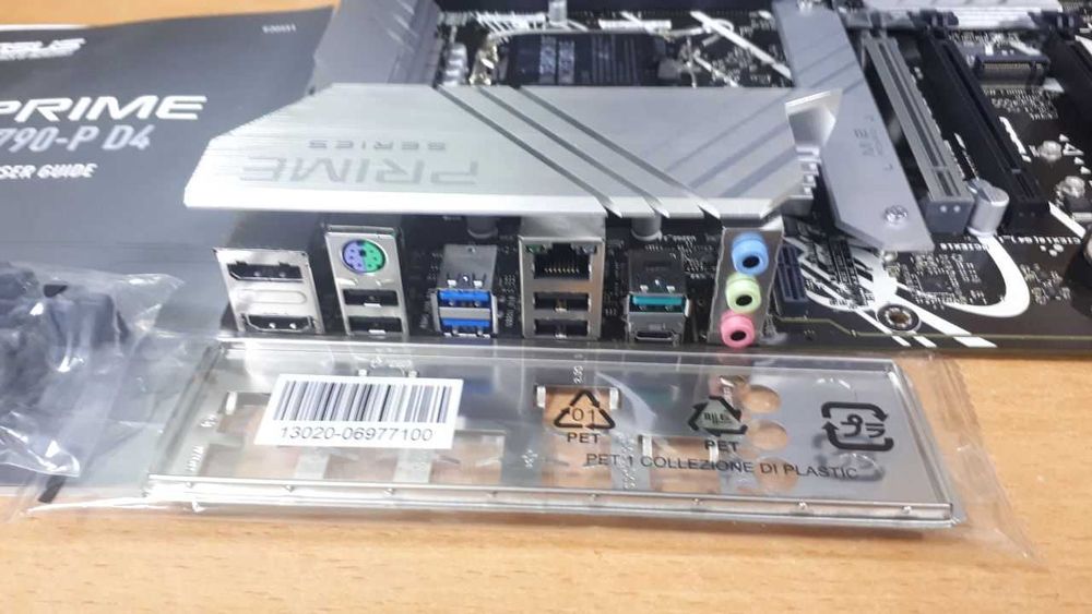 Материнська плата Asus Prime Z790-P D4