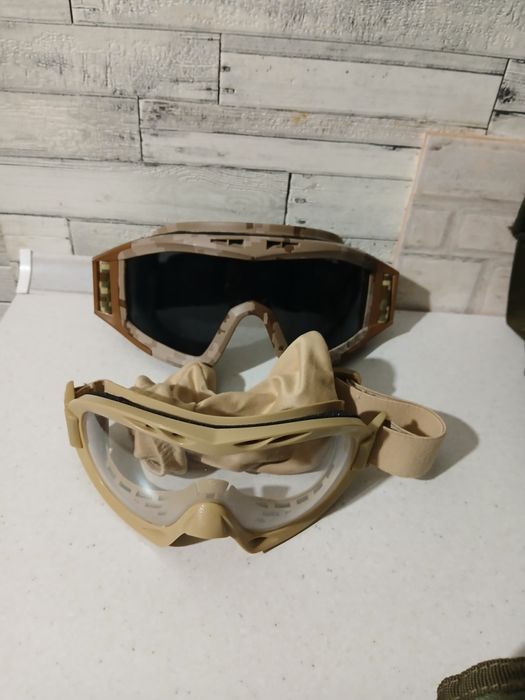 Продам берці 43 р.