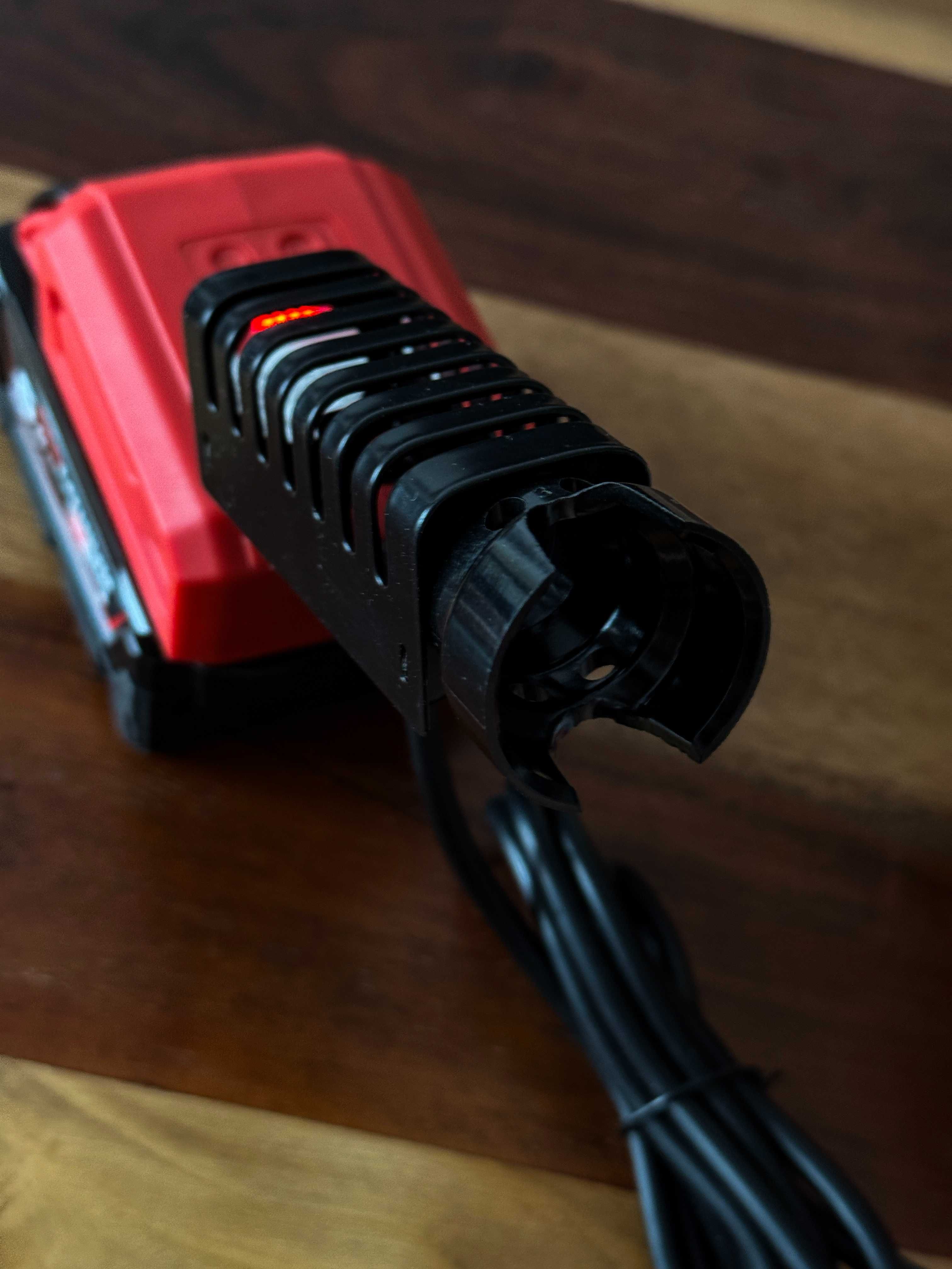 Lutownica bezprzewodowa na akumulator Milwaukee 18V/20V grot T12
