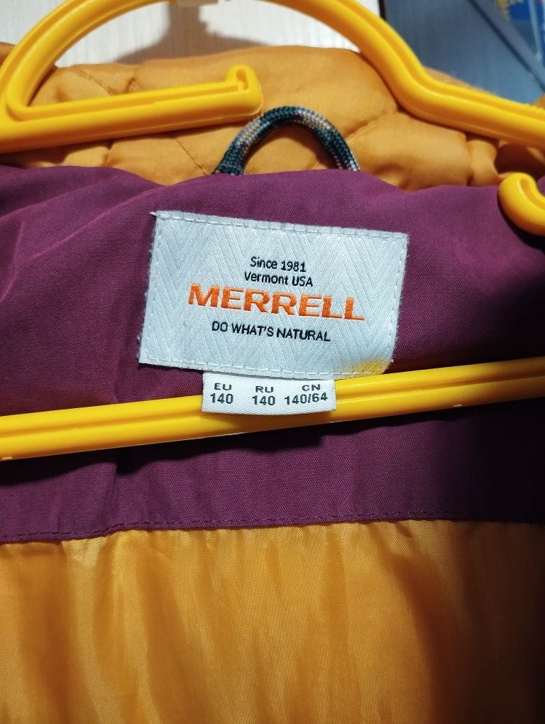 Фірмове, зимове пальто MERRELL для дівчини підлітка