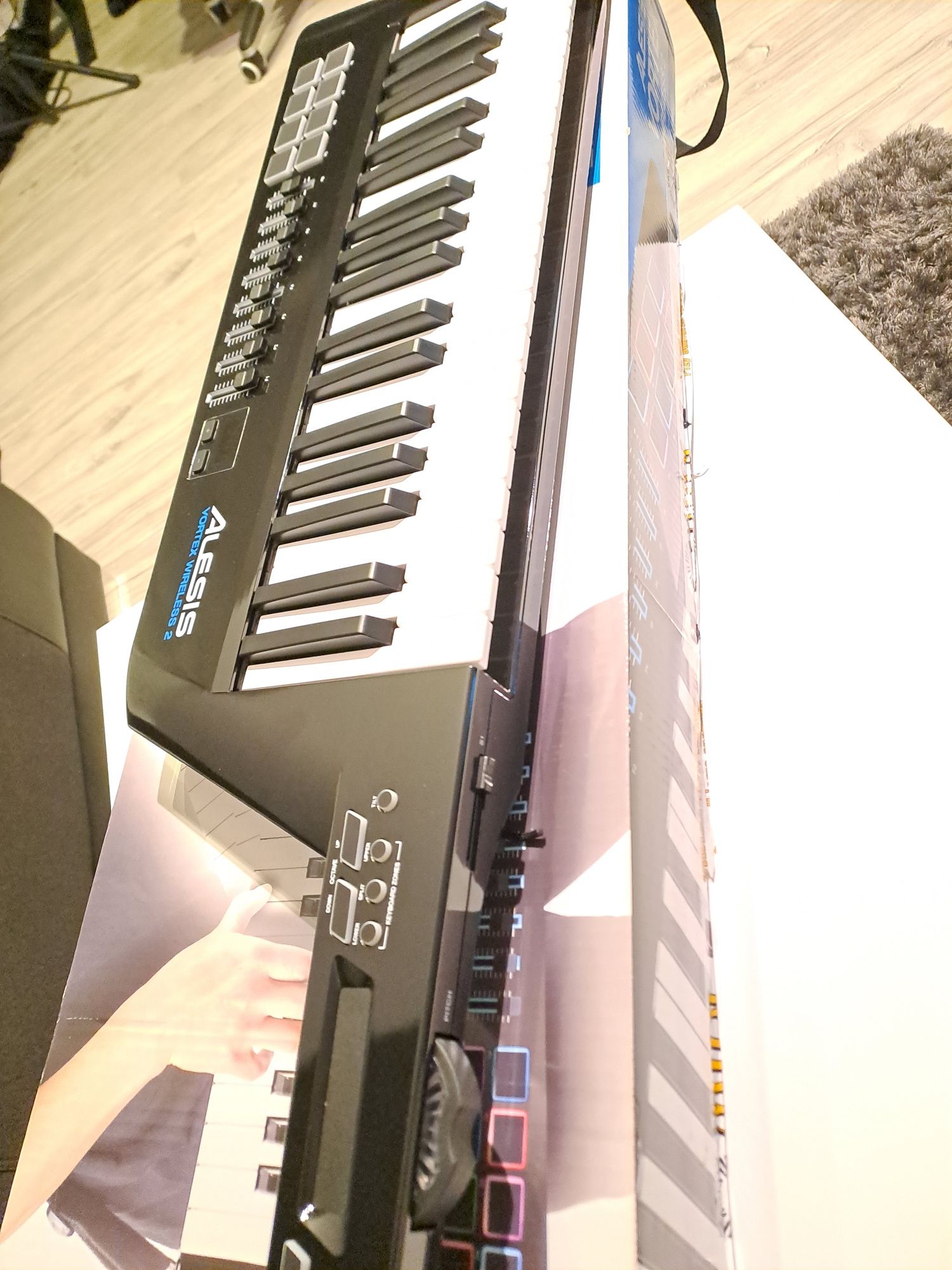 ALESIS VORTEX WIRELESS 2 Keytar Keyboard na pasku Nowa !!