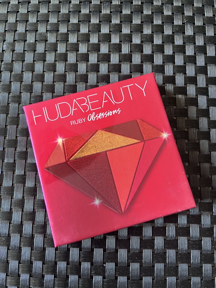 Paletka Huda Beauty Ruby Obsessions