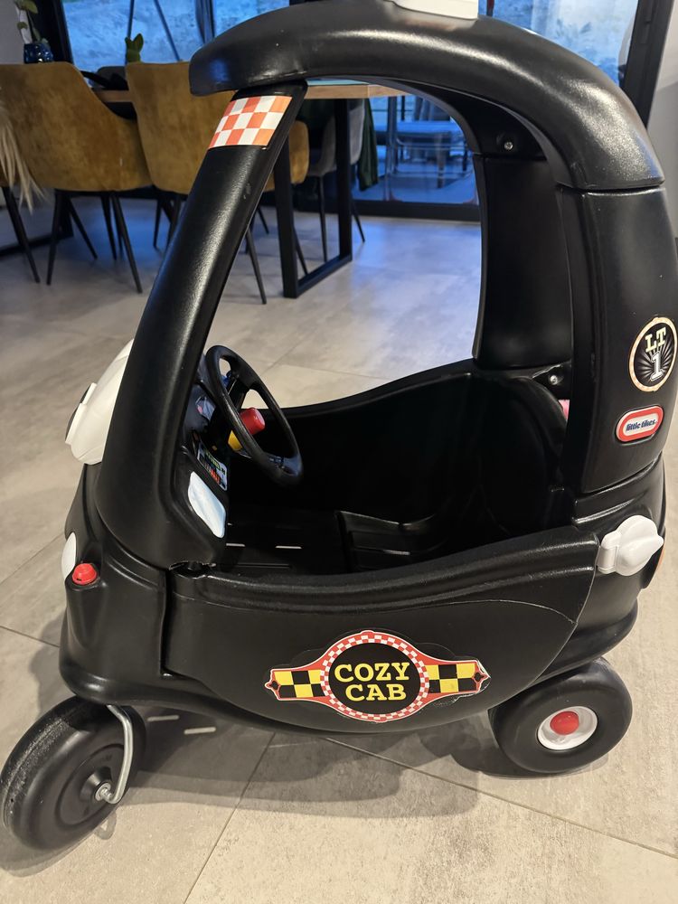 Samochodzik jeździk little tikes