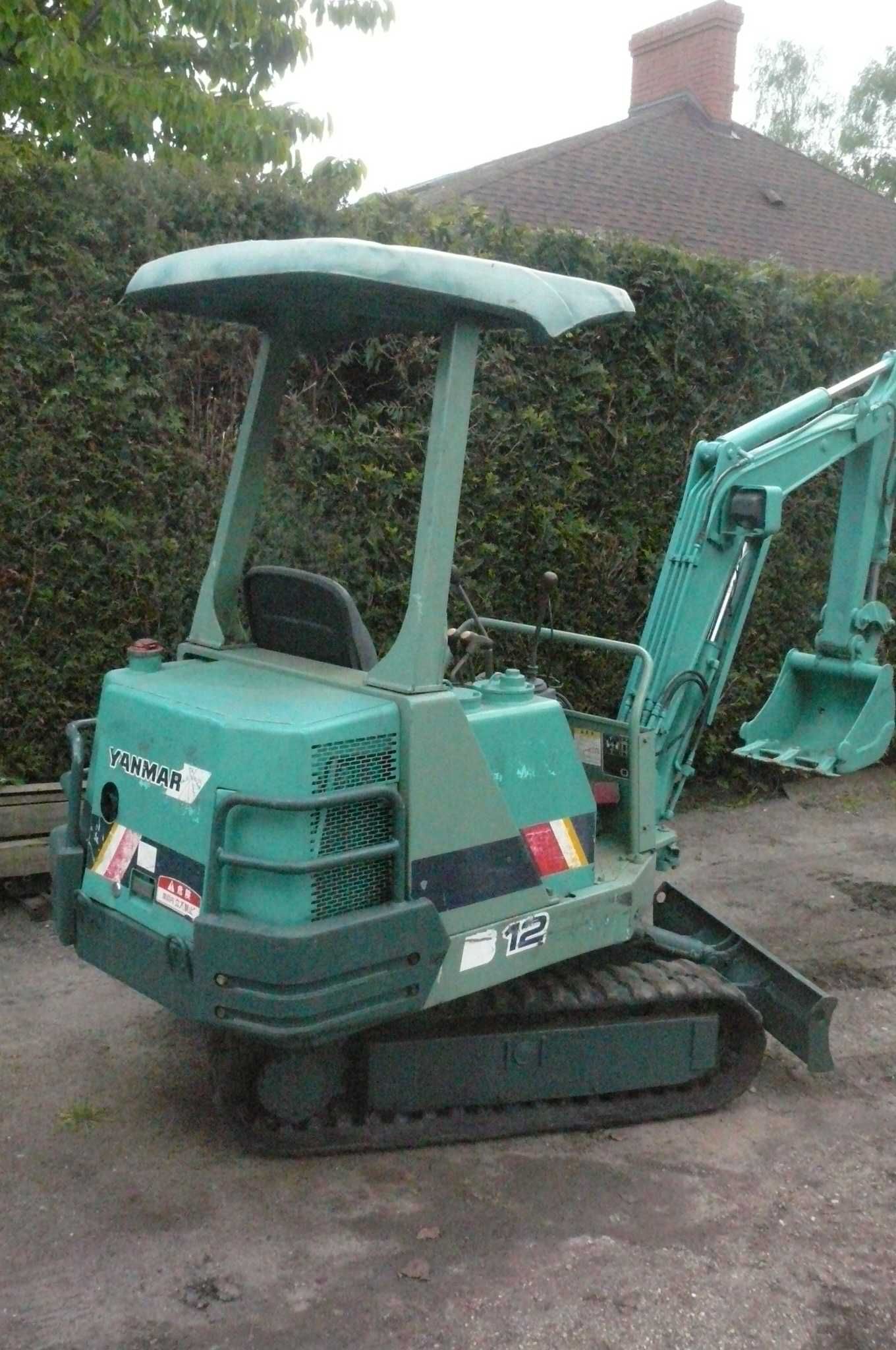 Minikoparka Koparka Yanmar B 12 silnik 3 cylindry Yanmar JAPAN