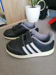 Adidasy chłopięce r. 27