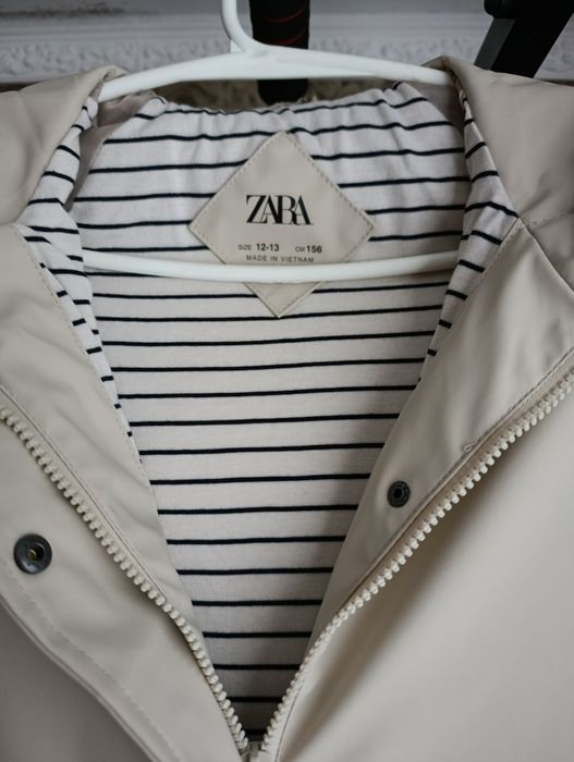 Куртка для дівчини дощовик тренч від Zara