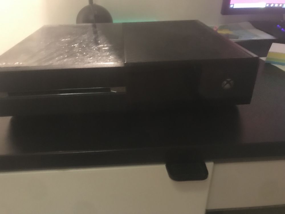 XBOX ONE + 3 Gry + Pad