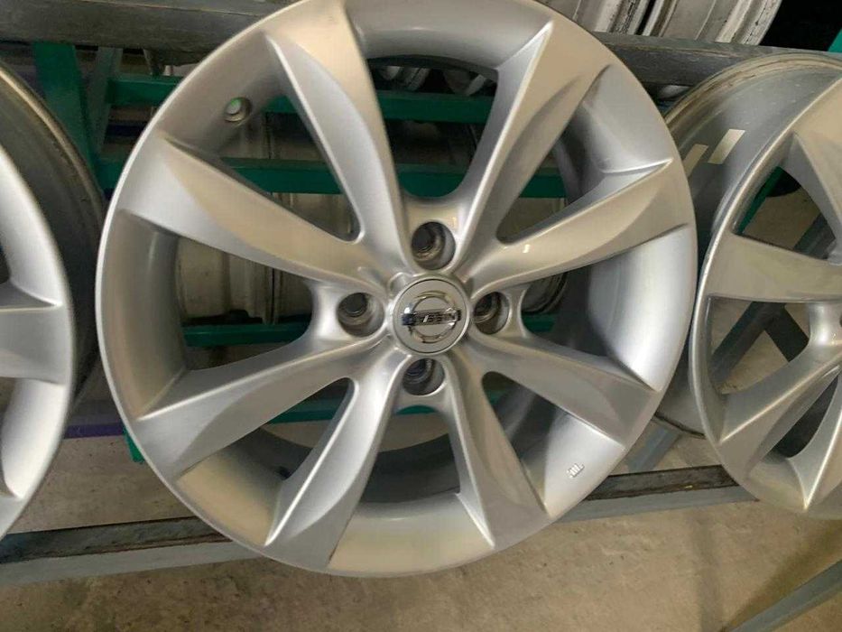 Диски Nissan 4/100 R16 6J ET45.