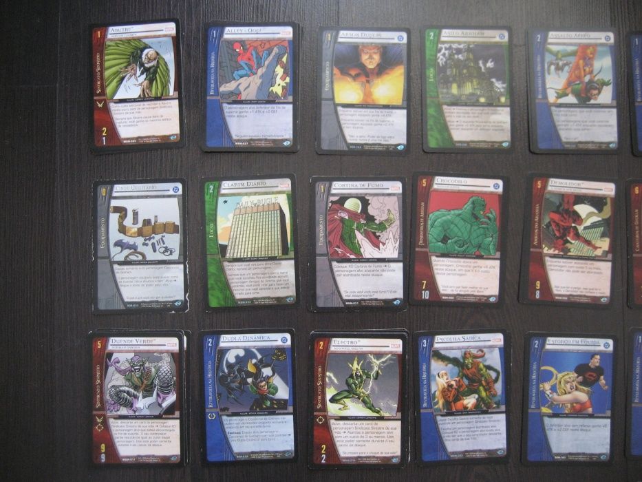 47 cartas de VS System (Marvel e DC) e 34 cartas STAR WARS FORCE ATTAX