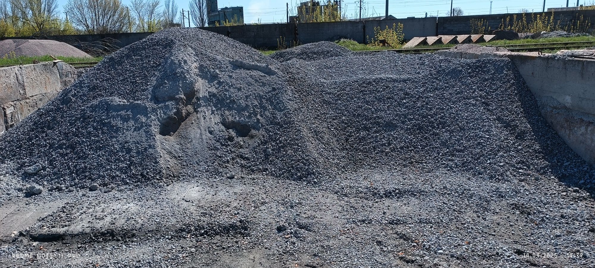 Пісок, відсів, щебінь 5-20, щебінь 5-10
