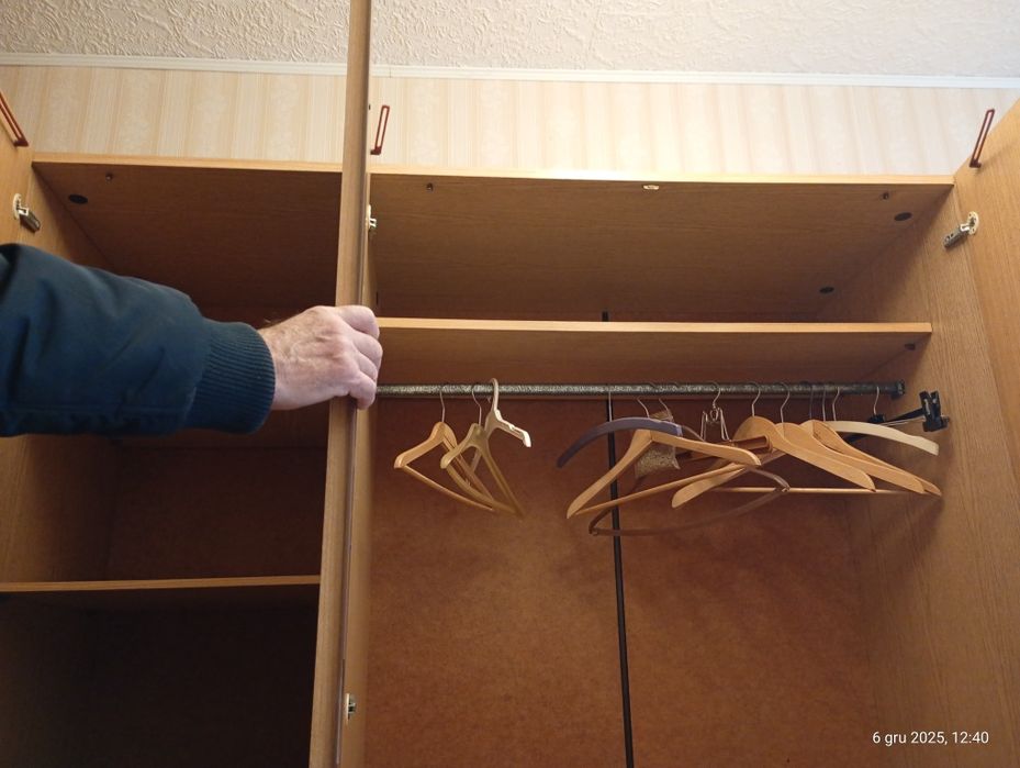 Do oddania szafa PRL, Kozanów