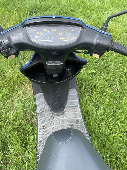 Скутер honda dio