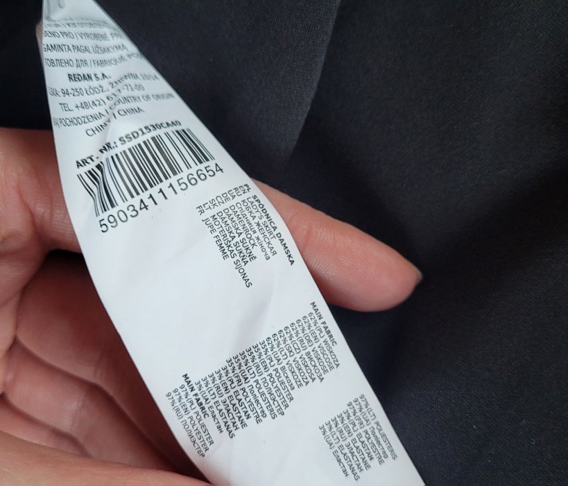 Nowa czarna spódnica damska rozkloszowana z falbankowym wykończeniem