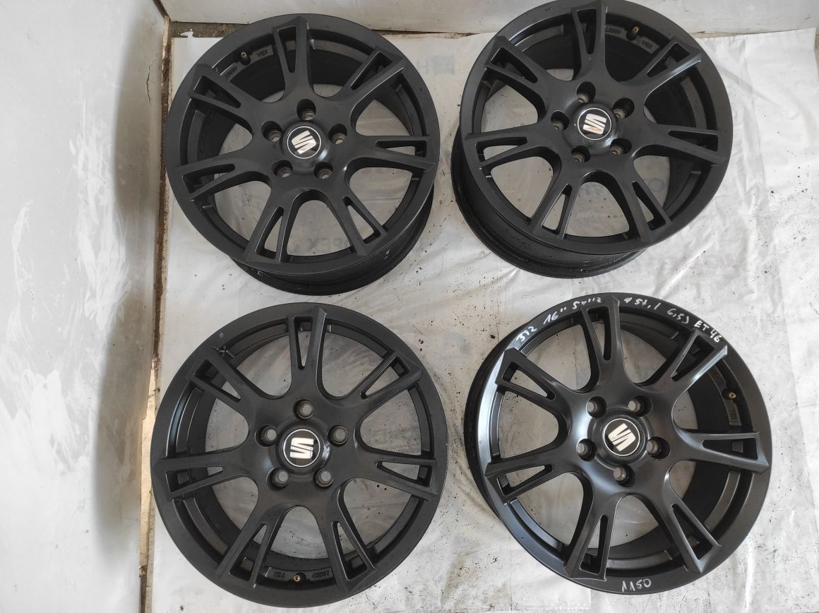 312 Felgi aluminiowe SEAT R 16 5x112 otwór 57,1 Bardzo Ładne Czarne