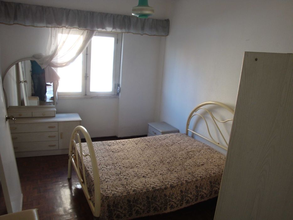 Odivelas Quarto Mobilado Aluga-se