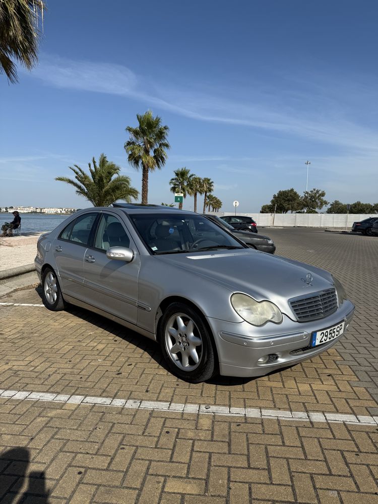 Mercedes c220CDi elegance com todos os extras 286.000km aceito retoma