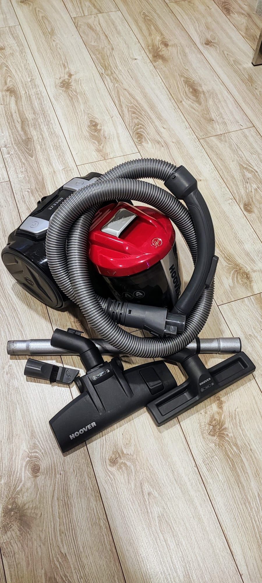 Aspirador sem Saco HOOVER Breeze