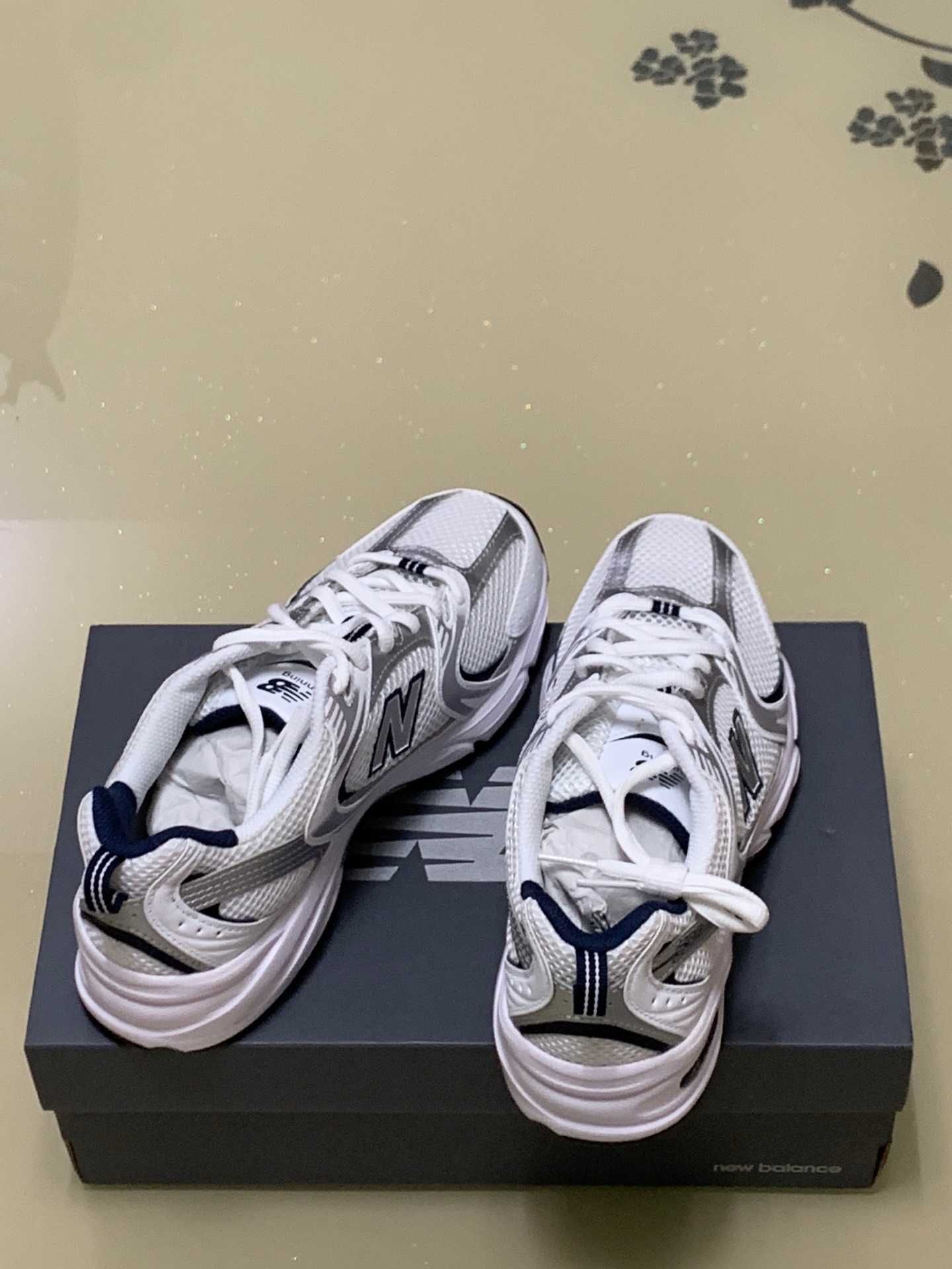 *NewBalance530Biały Pozostafa.37