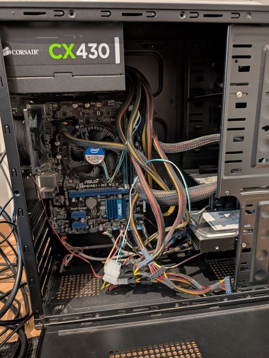 PC  completo - i3 + 8GB RAM + disco 1TB