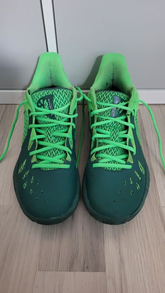 Buty Under Armour UA HOVR 3 Rozmiar. 43