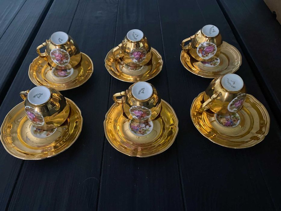 Conjunto de 6 chávenas de café douradas–Porcelana Portugal(anos 70/80)