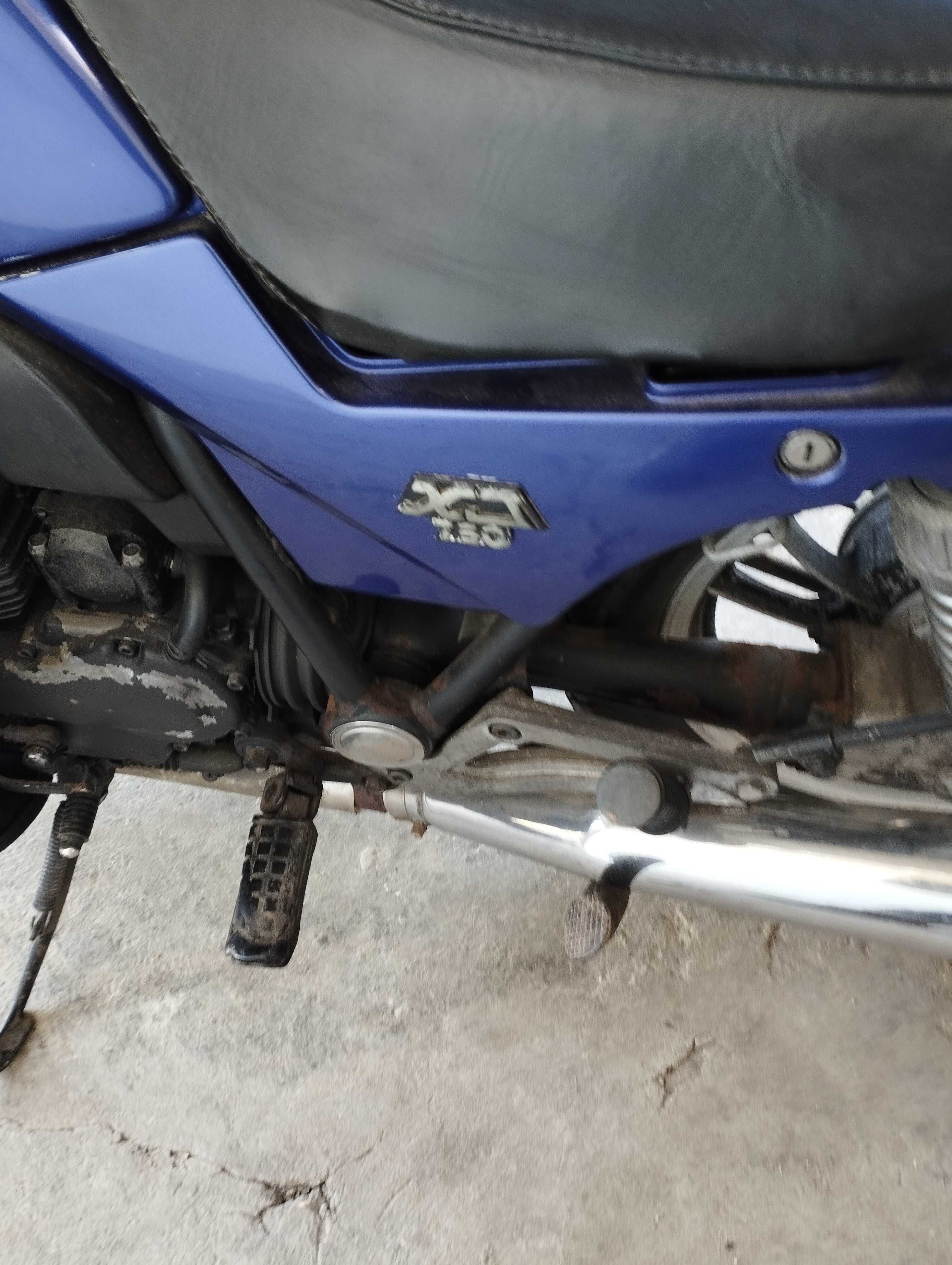 Mota Yamaha XJ 750