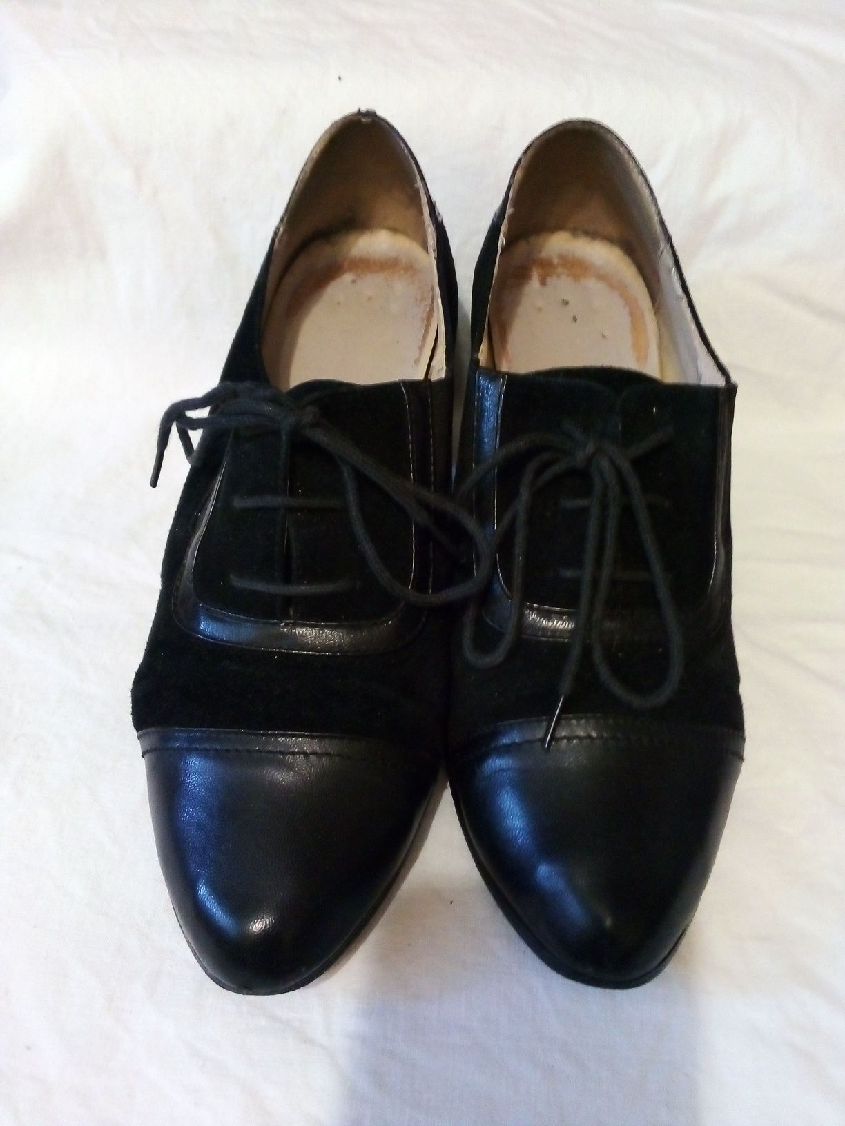 Кожаные женские туфли р. 39