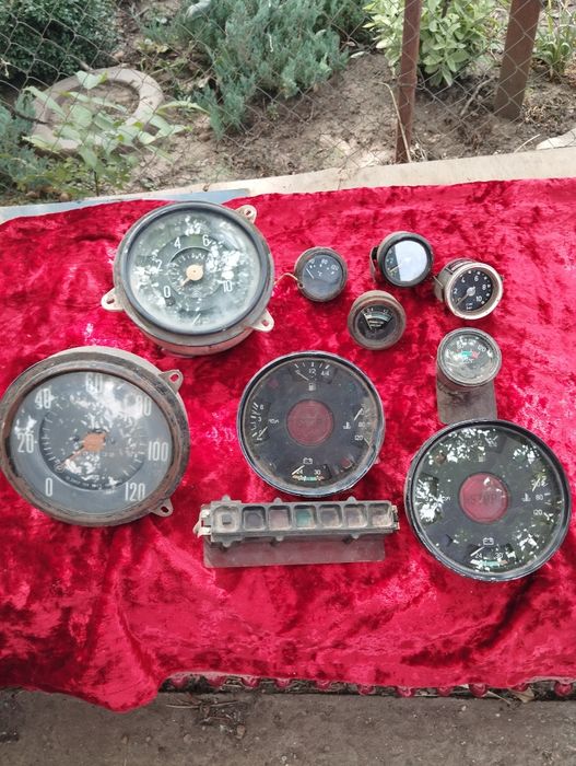 Панель приладів авто датчик механічний тиску
