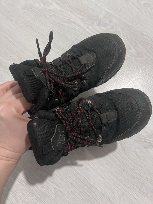 Зимове взуття 32р