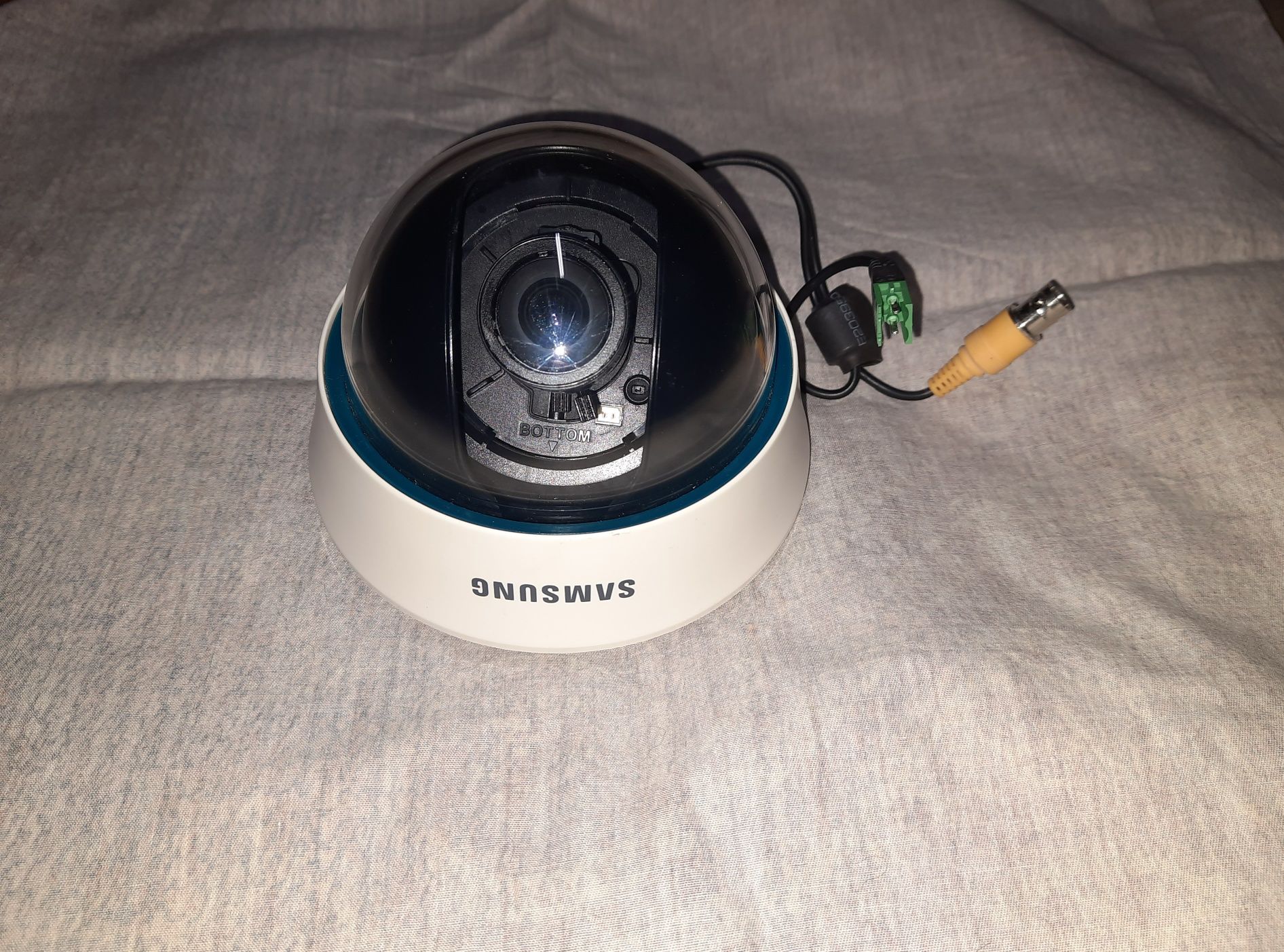 Камера видеонаблюдения аналоговая купольная samsung