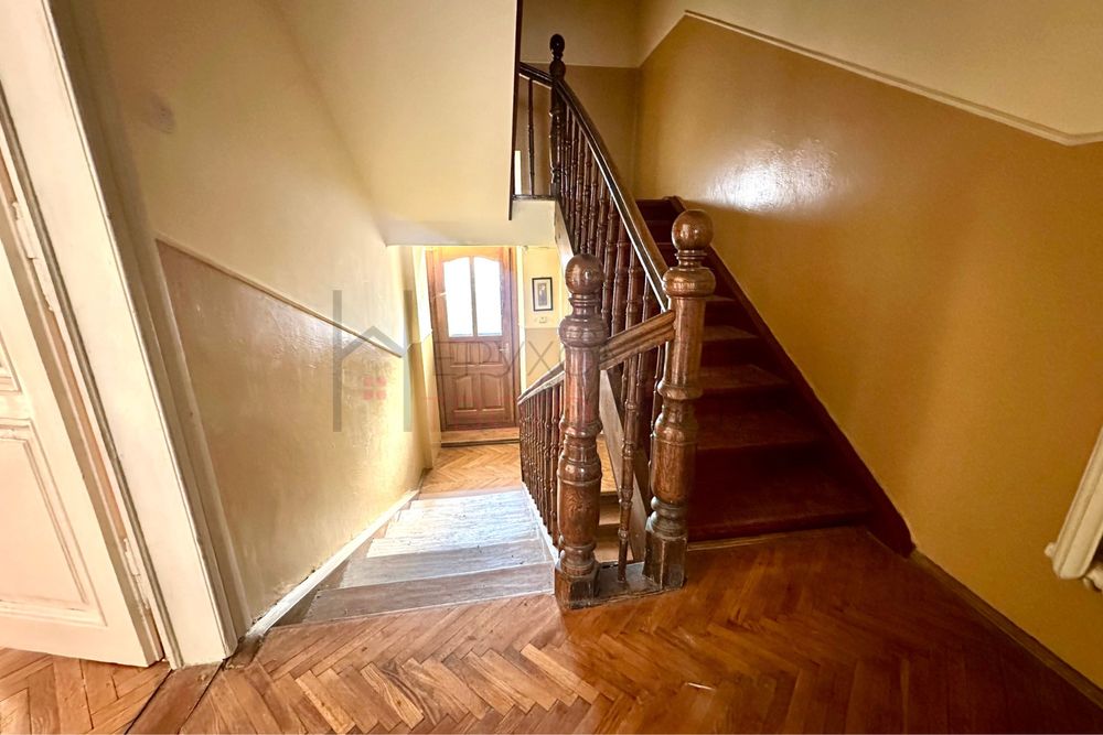 Продам 162м2 Майдан Гайдамаків