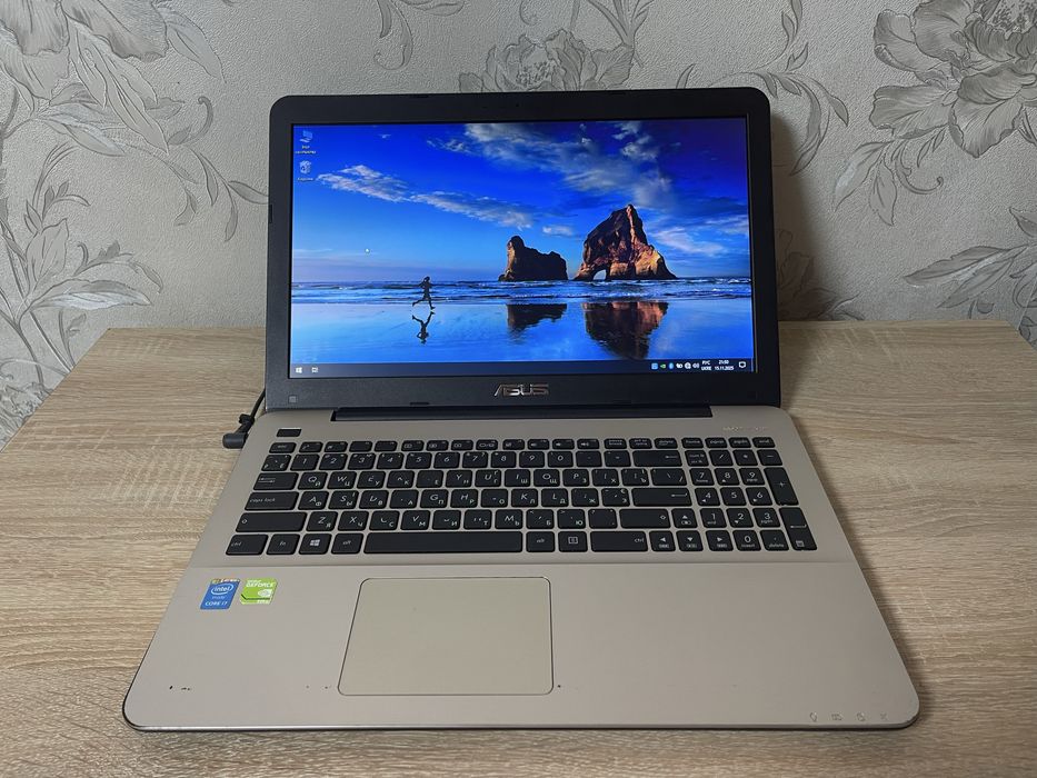 Asus X555L | Core I7 | 8 RAM | Nvidia GeForce | 1000 GB HDD