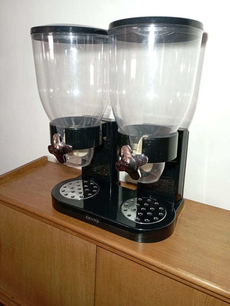 Dispensador duplo
