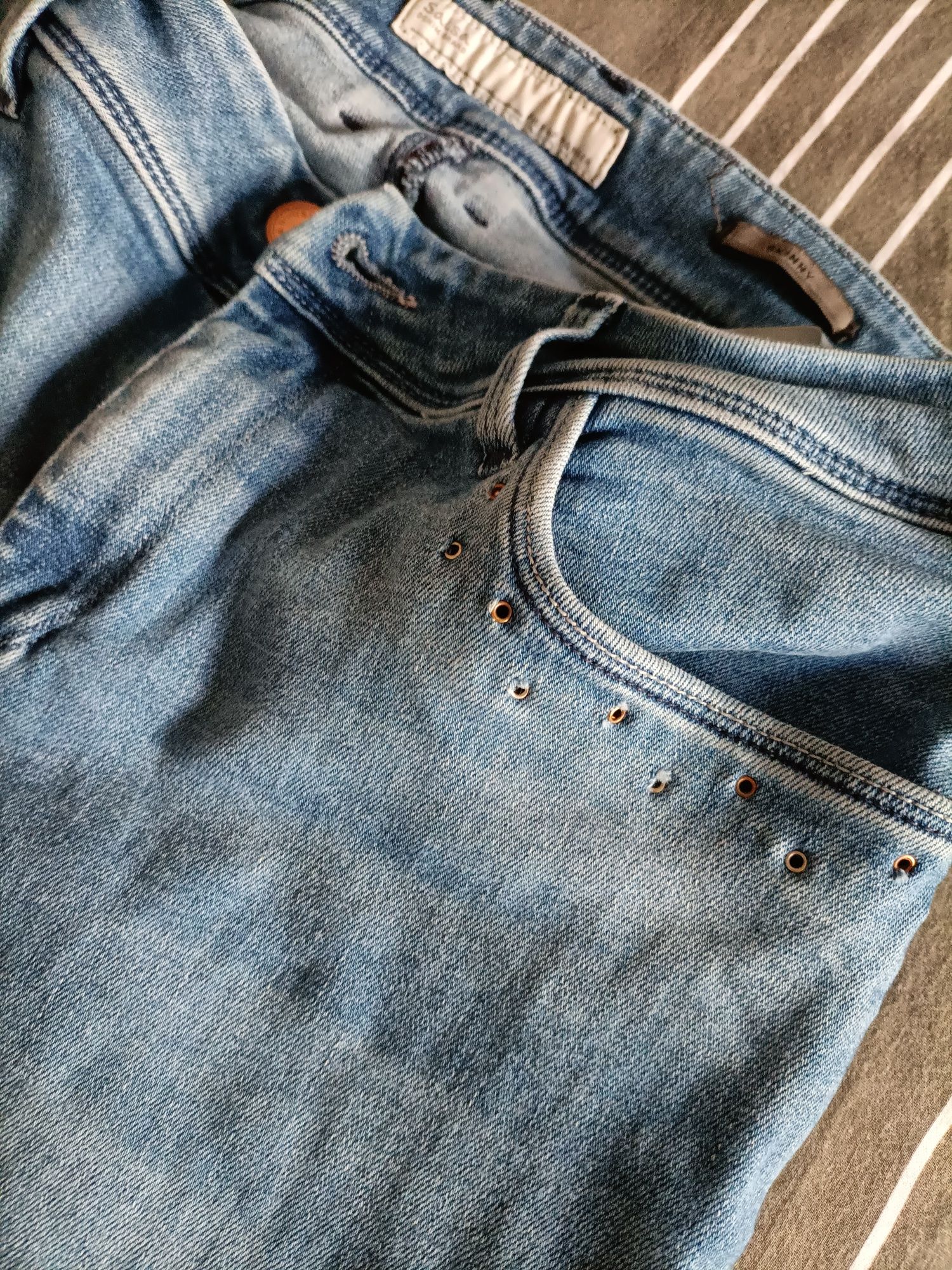 Jeans Salsa com apliques nos bolsos