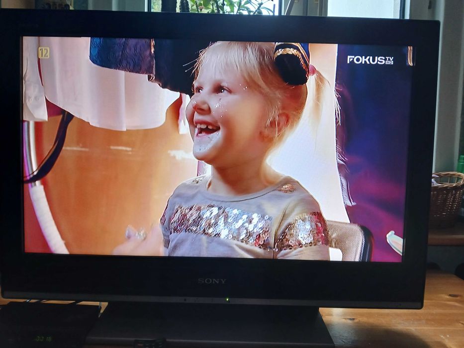 Telewizor SONY BRAVIA 32 cale z dekoderem