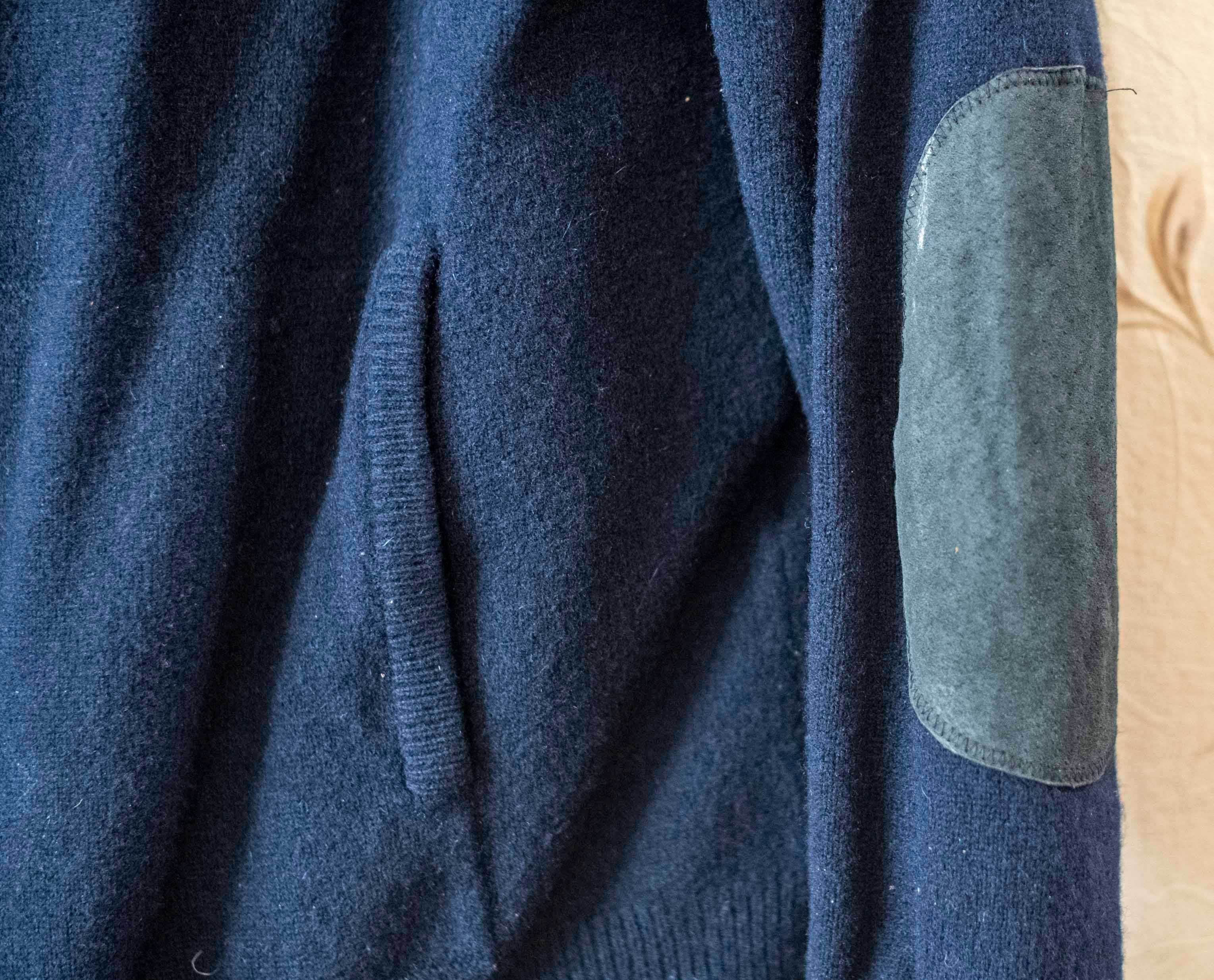 Markowy sweter Gant z wełny jagnięcej (3XL) – ciepło, styl i jakość!