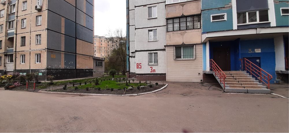 Продам на Пятом Заречном Четырехкомнатную квартиру с электро отопл.