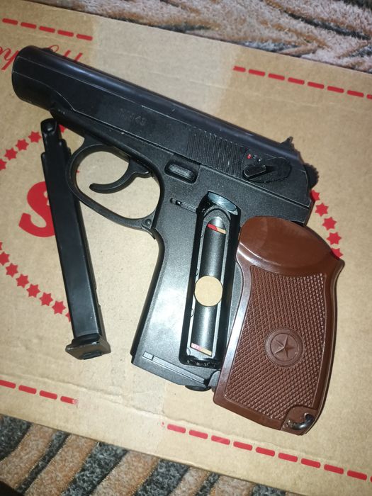 Продам іграшковий ПМ.