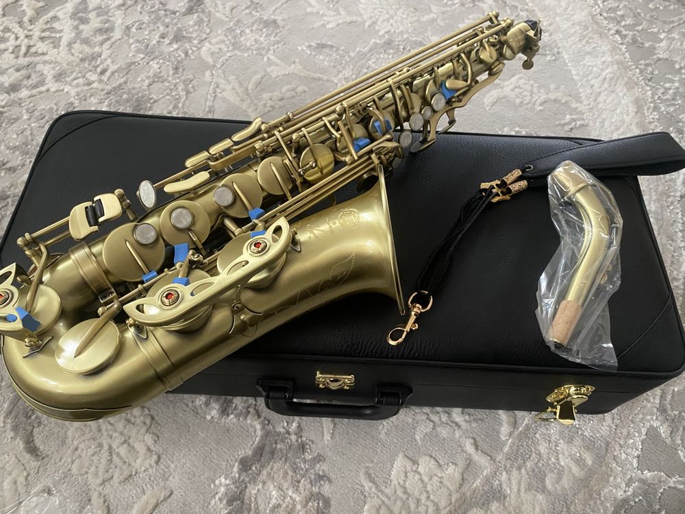 Продам новий саксофон альт
